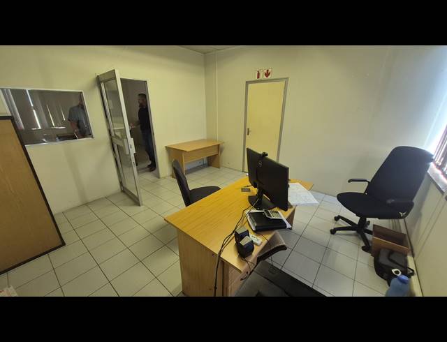 8,000M² VACANT LAND TO LET IN ANDERBOLT